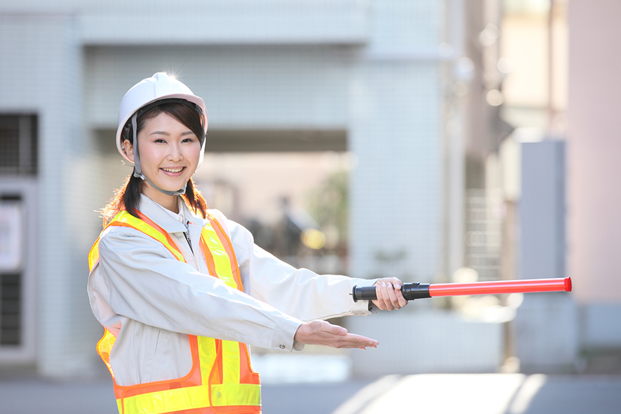 女性警備員03